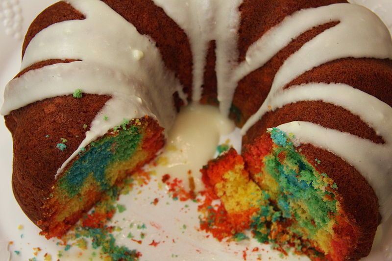 File:RainbowBundt.jpg