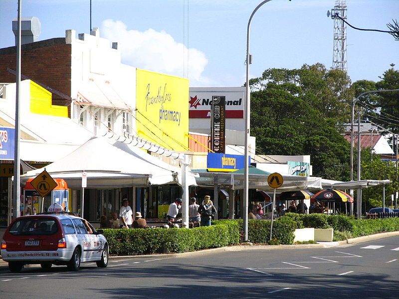 File:Redcliffe-CBD.JPG