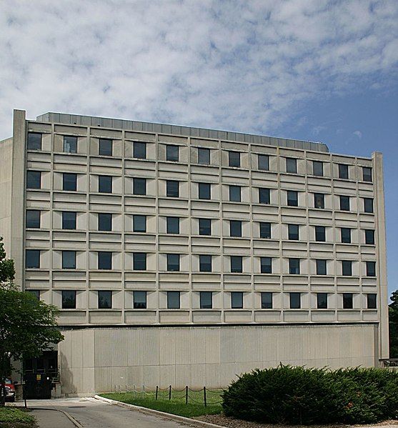 File:Ross Hall south.jpg