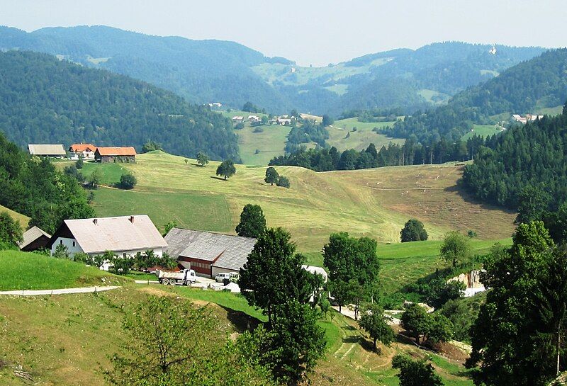 File:Setnik Slovenia.JPG