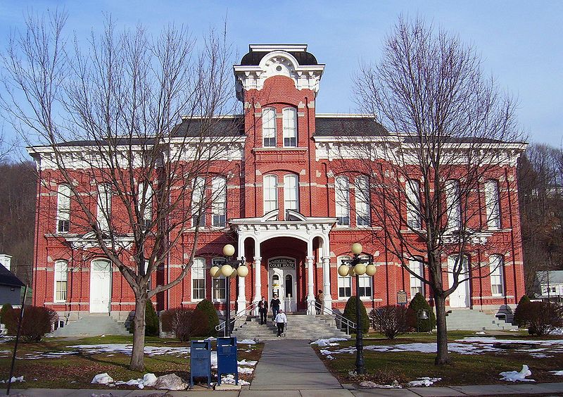 File:Wayne County courthouse.jpg