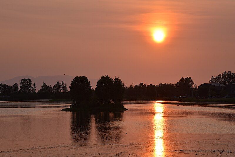 File:Westchester Lagoon.jpg