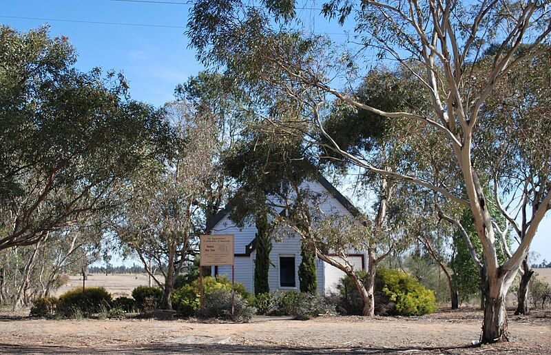 File:YerongCreekRomanCatholicChurch.JPG