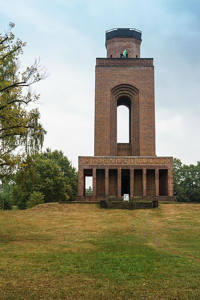 File:Burg Spreewald Bismarckturm-01.jpg