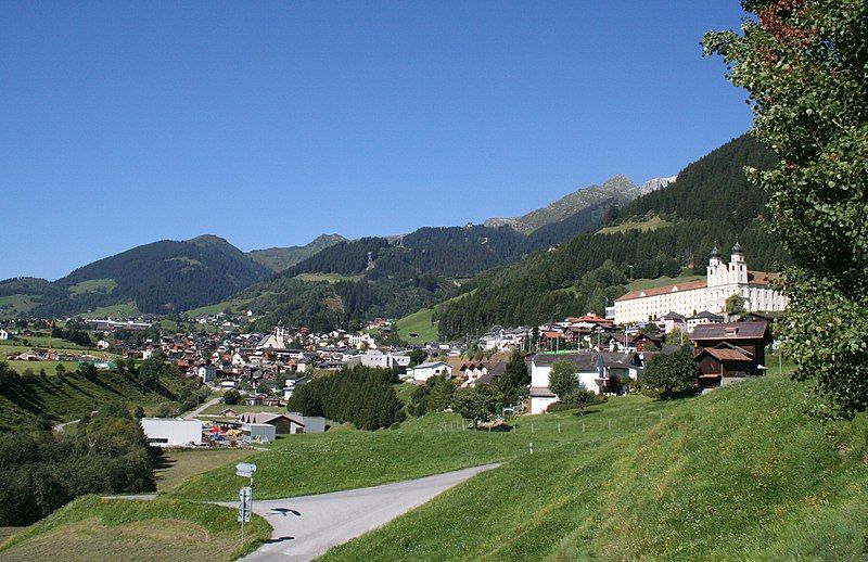 File:Disentis Westsicht.jpg