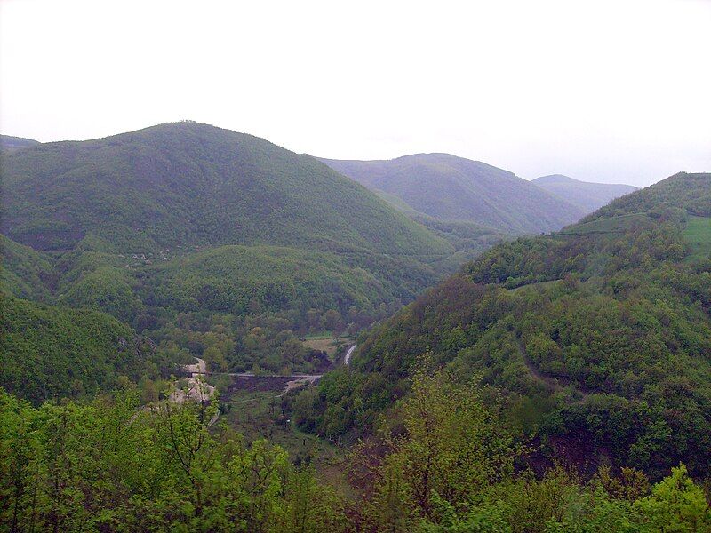 File:Elezhan Bölgesi, Kosova.JPG