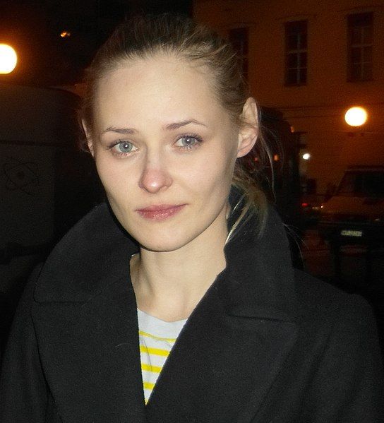 File:Karolina Kominek.jpg