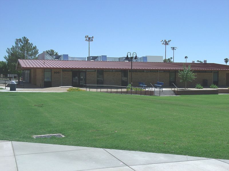 File:Litchfield-Litchfield Elementary School-1-1917.JPG