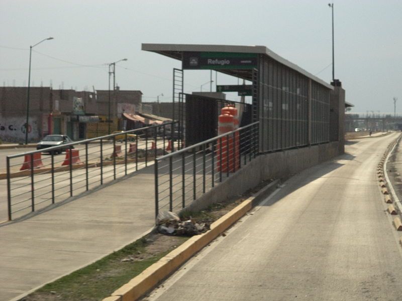 File:Mexibus Refugio 01.JPG