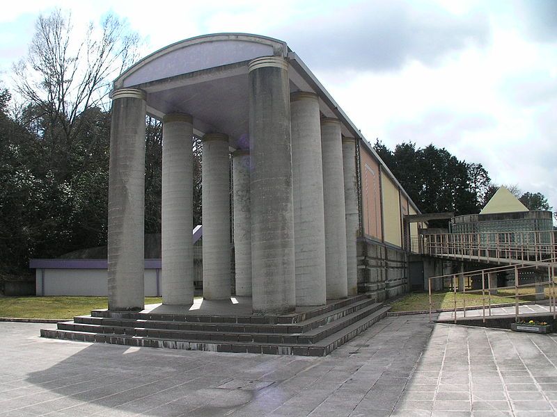 File:Okanoyama museum1.JPG