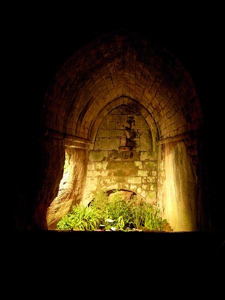 File:Sarlat-medieval-city-by-night-6.jpg