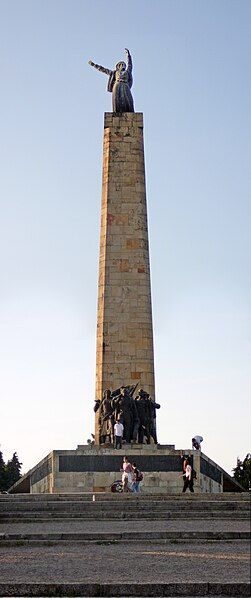 File:Sloboda monument.jpg