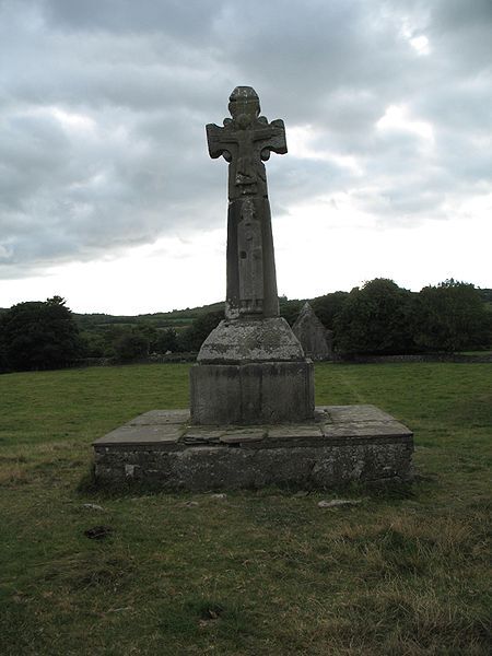 File:St.Tolas High Cross.jpg