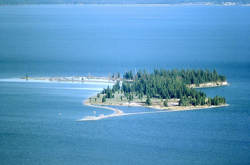 File:Stevenson Island (Wyoming).jpg