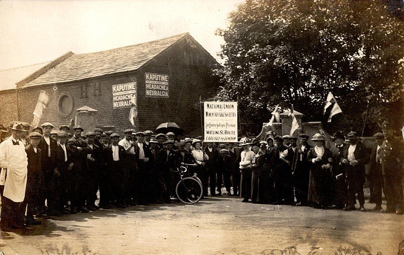 File:Women's pilgrimage, 1913.jpg