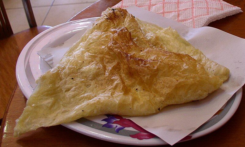 File:Burek u Tirani.JPG