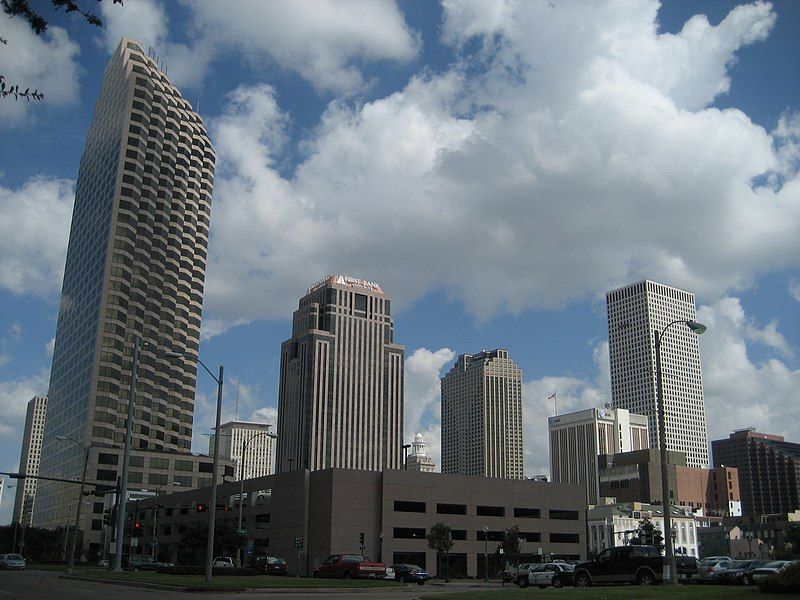 File:CBD15Oct07SkylineLoyolaHoward.jpg