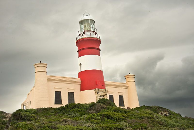 File:Cape Agulhas Lighthouse.jpg