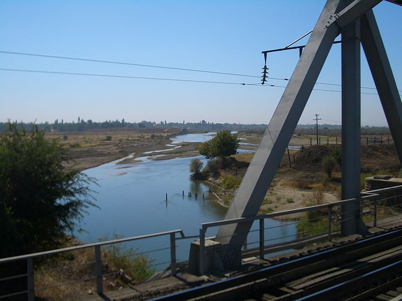 File:E7840-Shu-city-river-crossing.jpg