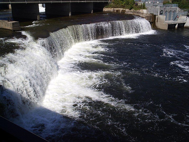 File:Fenelon Falls.JPG