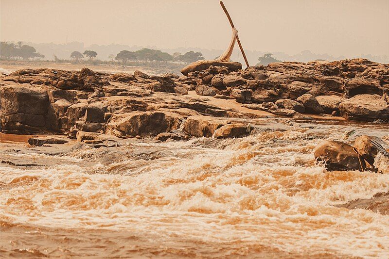 File:Fleuve-Congo-Carrière-Mbudi-Nature-1.jpg