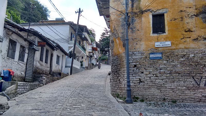 File:Gjirokastër Aug 2016.jpg