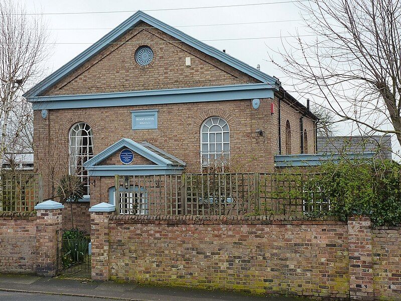 File:Infants School, Madeley.jpg