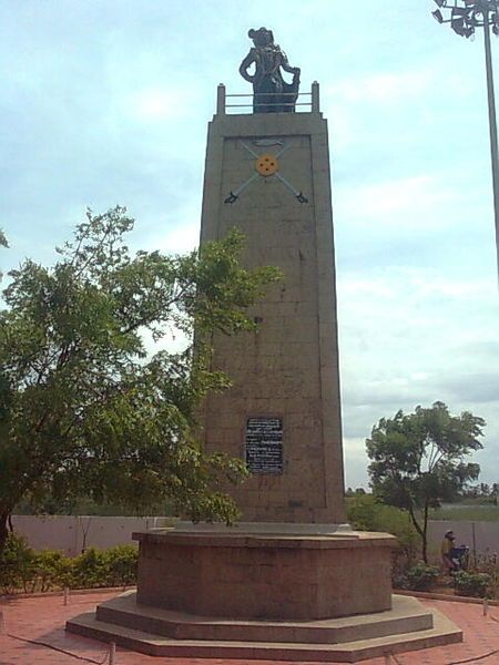 File:Kattapomman Memorial.JPG