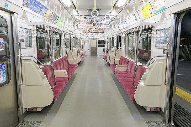 File:Keikyu Series1000-1096 Inside.jpg