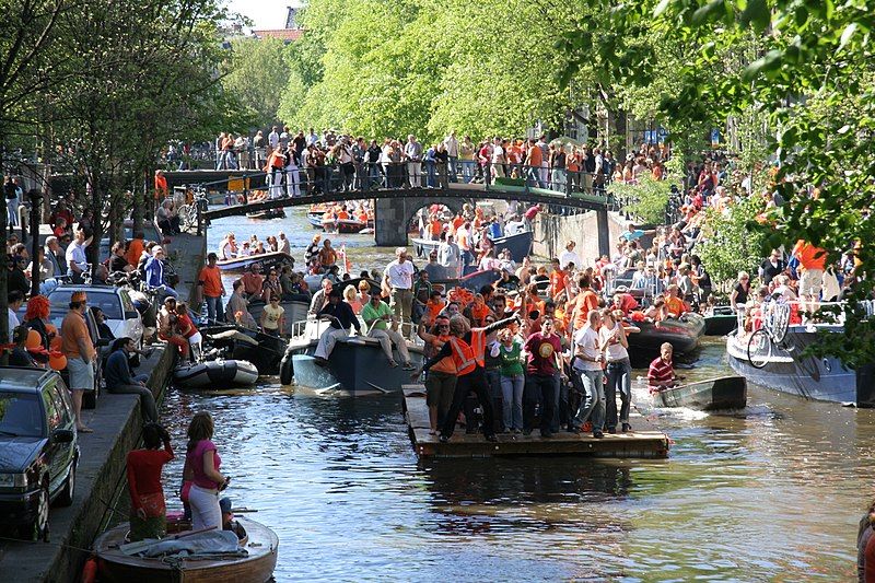 File:Koninginnedag2007.jpg