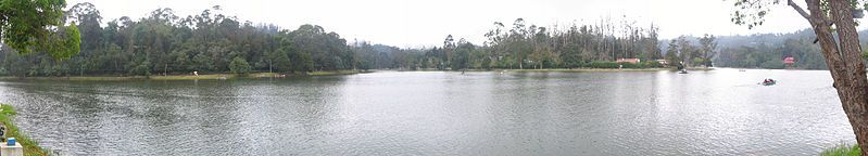 File:Lake Kodaikanal.jpg