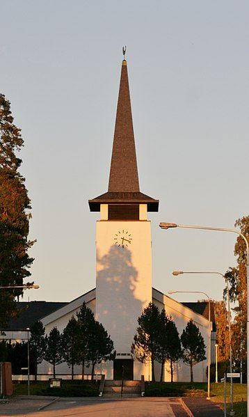 File:Lessebo Kyrka.jpg