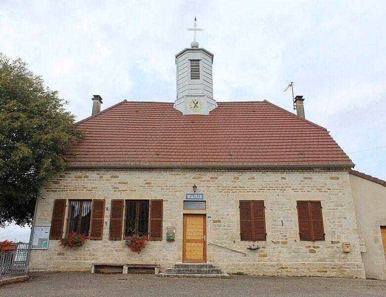 File:Mairie Bretenières 3.jpg