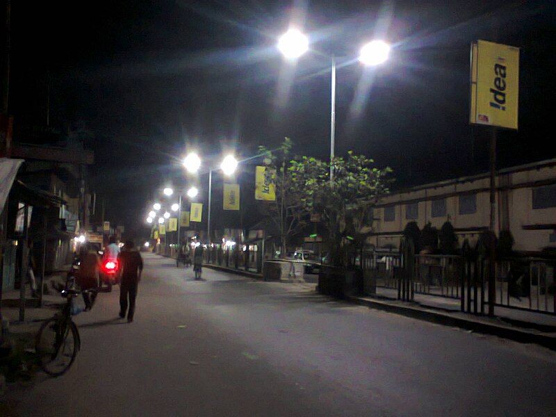 File:Maynaguri@night by Tirtha.jpg