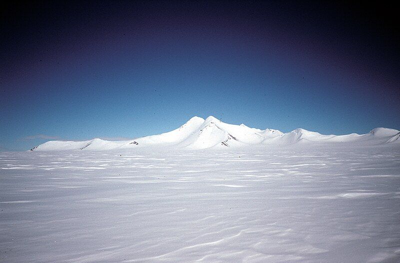 File:Mount Charity, Antarctica.jpg