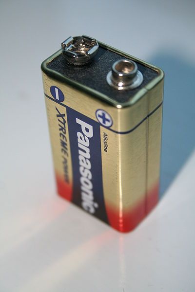 File:Panasonic-PP3-9volt-battery.jpg