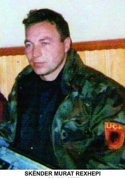 File:Skënder Rexhepi hekuri.jpg