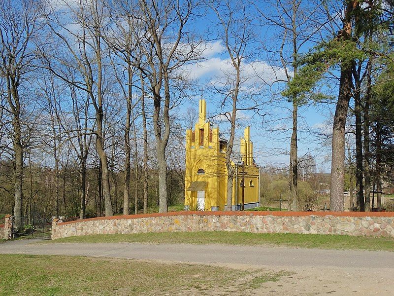 File:Skaidiškių koplyčia.JPG