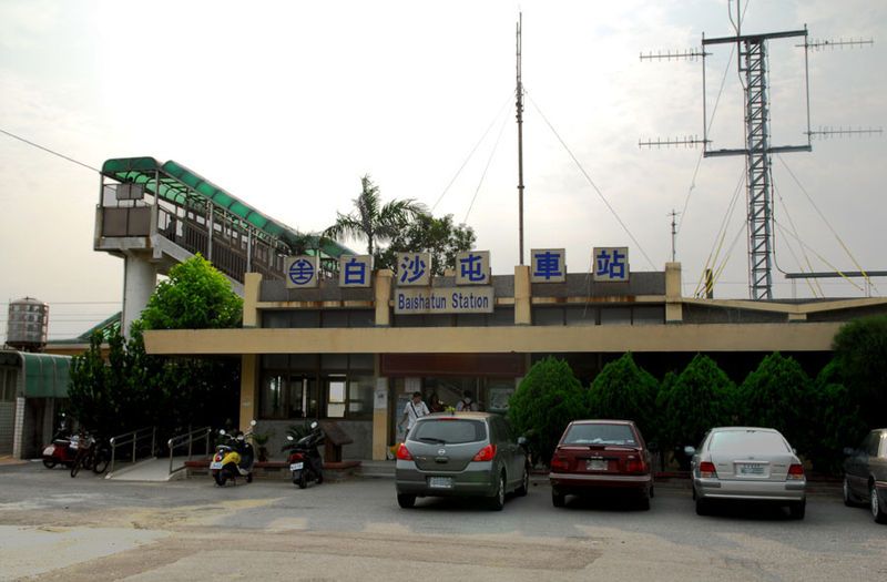 File:TRA BaiShaTun Station.jpg