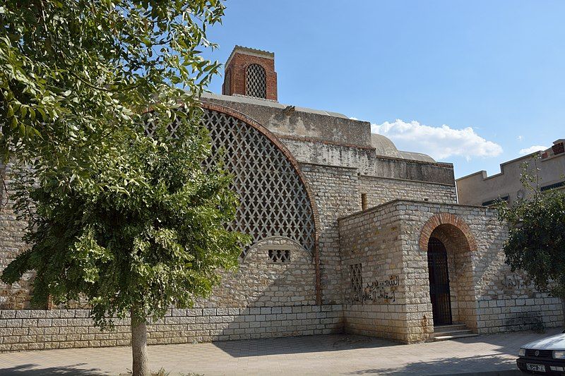 File:Église tébourba.JPG