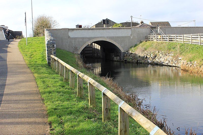 File:12th lock bridge.jpg