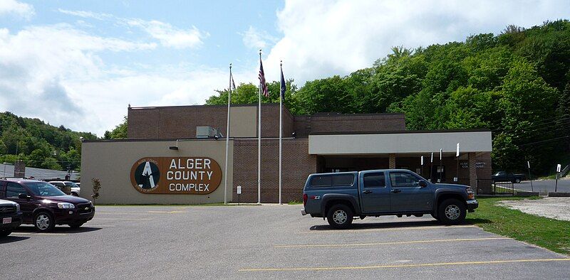 File:2009-0618-Munising-AlgerCtyCourt.jpg