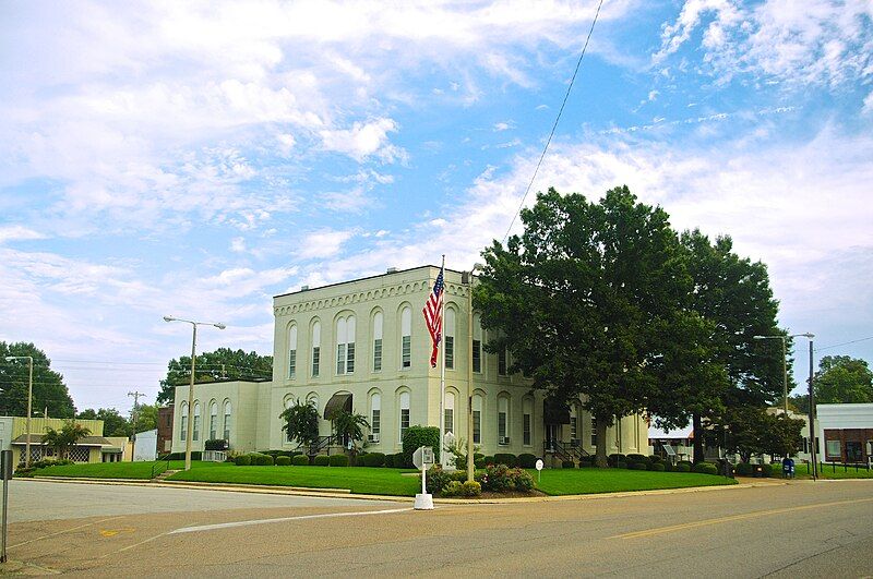 File:Alamo-Crockett-County-Courthouse-tn.jpg