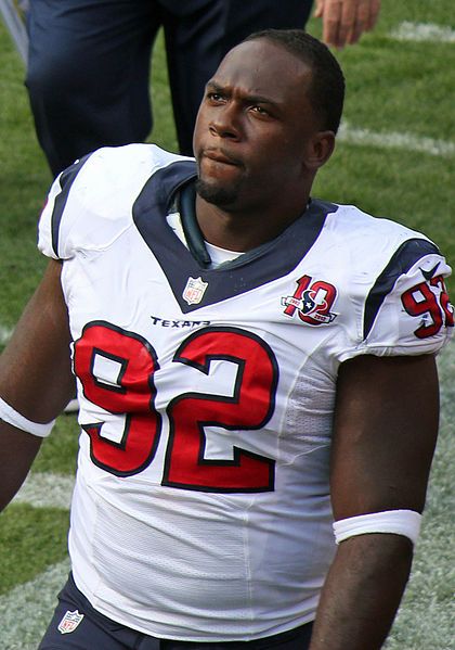 File:Earl Mitchell 2012.JPG