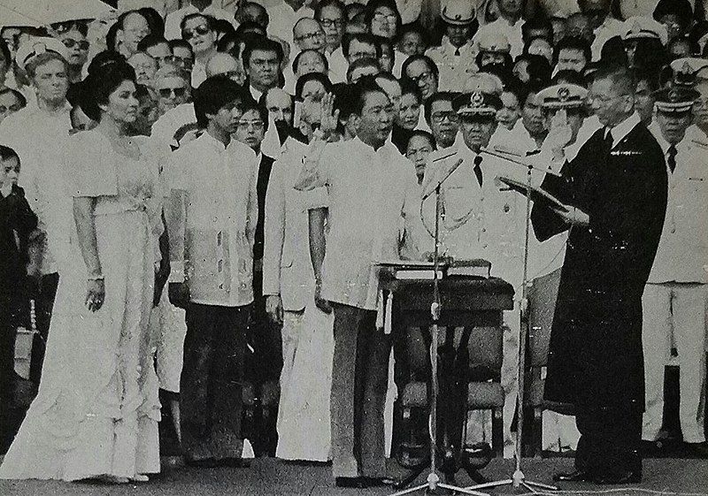 File:FerdinandMarcos1981Oath.jpg