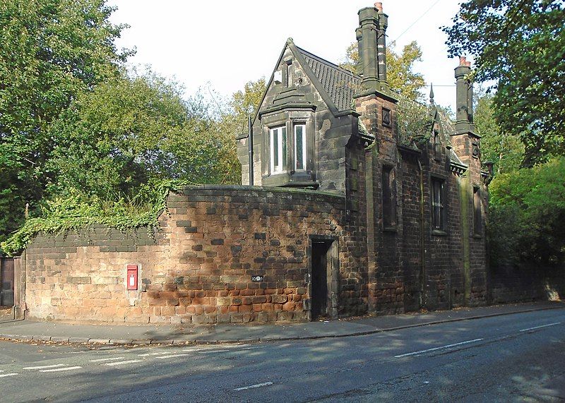 File:Holmstead Lodge.jpg