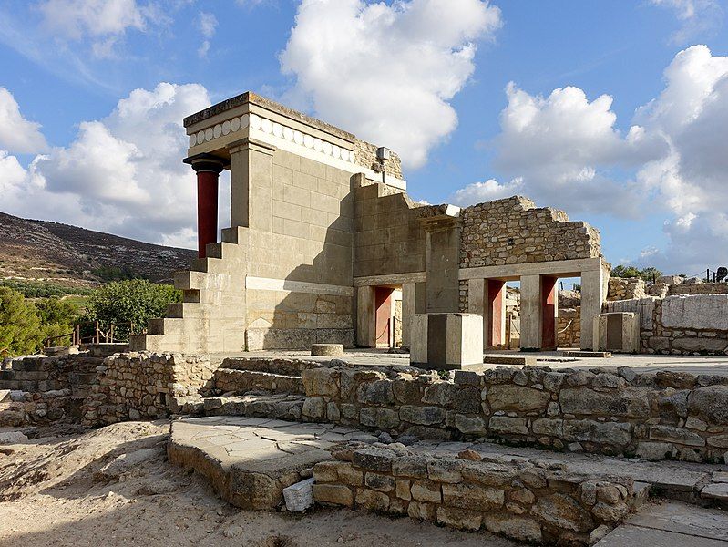 File:Knossos Westbastion 05.jpg