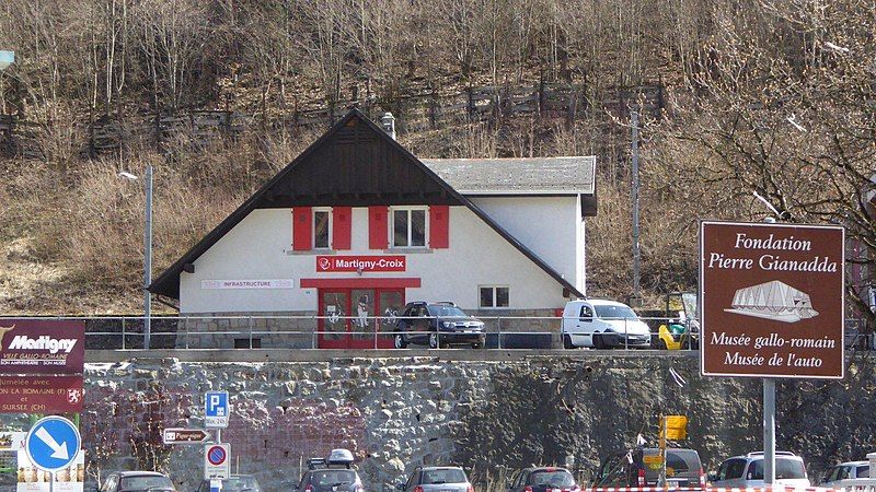 File:Martigny-Croix railway station.jpg