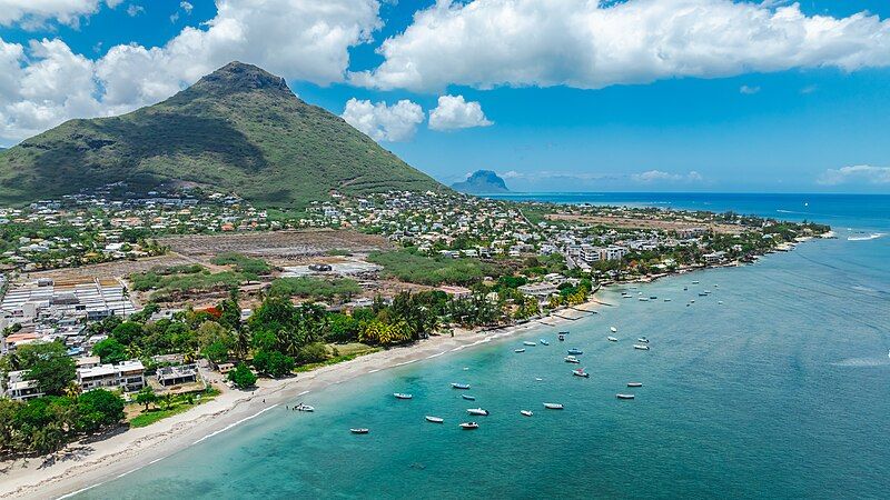 File:Mauritius tamarin beach.jpg