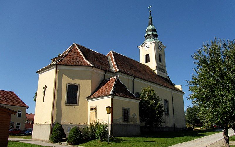 File:Pfarrkirche Langegg.jpg